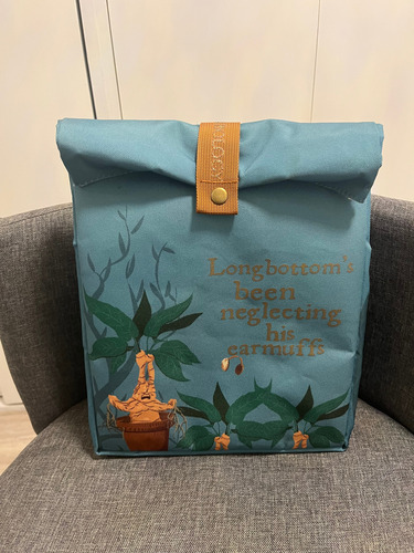 Lonchera Original Harry Potter Herbology Mandragora Celeste Herbologia