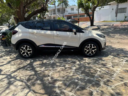 Renault Captur 2.0 Intens Automática