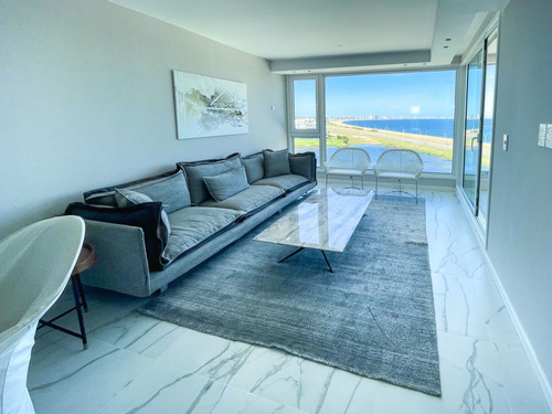 Imagen 3 de 12 de Apartamento En Venta De 2 Dormitorios En Playa Mansa (ref: Lij-5668)