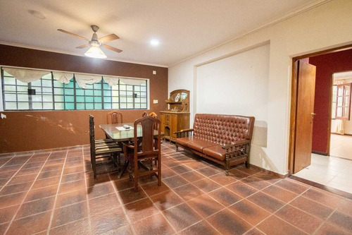 Venta Casa 4 Dormitorios Pileta Y Parque Colastine