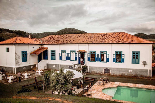Fazenda Ciclo Do Café Com Sede Centenária.