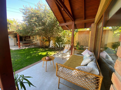 Casa Un Piso 5d 3b En Condominio, Venta San Juan Machalí