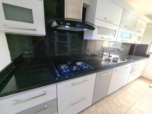 Imagen 13 de 25 de Fernando Guerrero Vende Apartamento En Urb El Bosque Res Vista Real