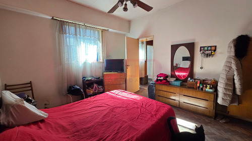 Casa En Venta 7 Ambientes En Mataderos - Oportunidad
