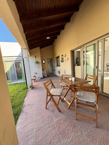 Casa En Venta En Barrio Privado Solares Norte