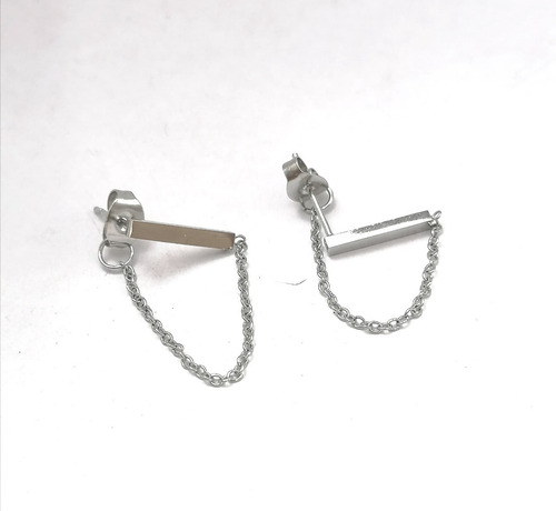 Imagen 3 de 3 de Aretes Mujer Minimalistas Acero Inoxidable Plateados Moderno