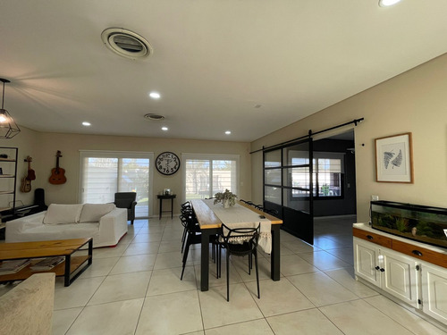 Imagen 4 de 30 de Venta | Casa Ayres De Los Arroyos | Oportunidad | Permuta