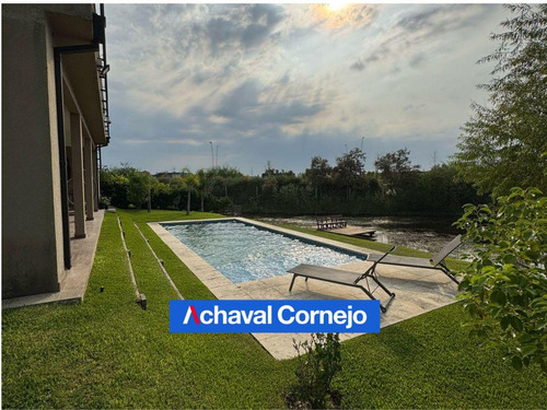 Casa De Una Planta Al Agua En Alquiler Amoblada En Ceibos, Puertos