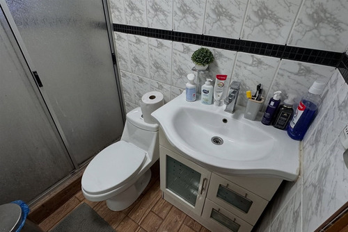 Casa 4 Dormitorios A 1 Cuadra De Vic. Mackenna