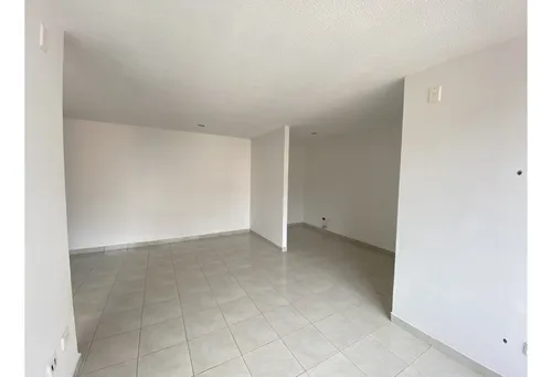 Apartamento En Arriendo En Itagüí, Centro De La Moda