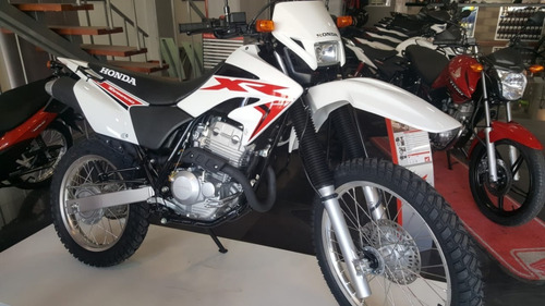 Imagen 2 de 17 de Honda Xr 250 Tornado 0km Entrega Inmediata Modelo 2022