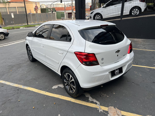 Chevrolet Onix HATCH LTZ 1.4 8V FlexPower 5p Mec.