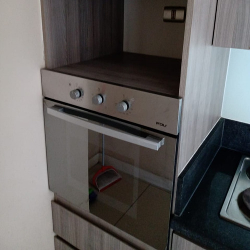 Edificio Av. Portugal (1 Bod.) Vista Poniente Piso 8