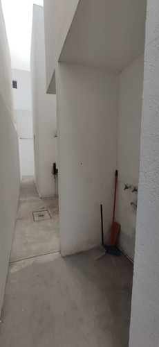 Imagen 8 de 14 de Casa En Renta El Refugio Queretaro Cerca De La Entrada Plaza