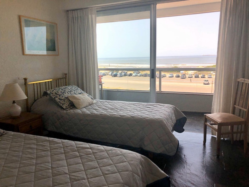 Imagen 8 de 16 de Apartamento Frente Al Mar, Rambla Brava, Primera Linea, Piscina.
