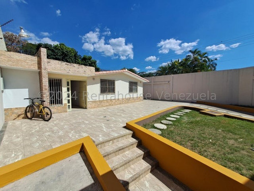 Casa En Venta En Cagua Lista Para Mudarse Y Moderna 24-11794 Holder 