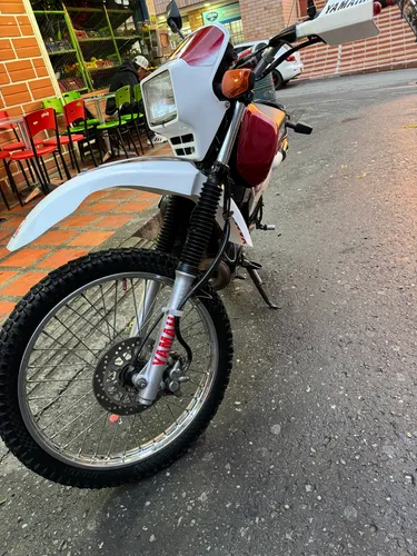 Moto Dt 125