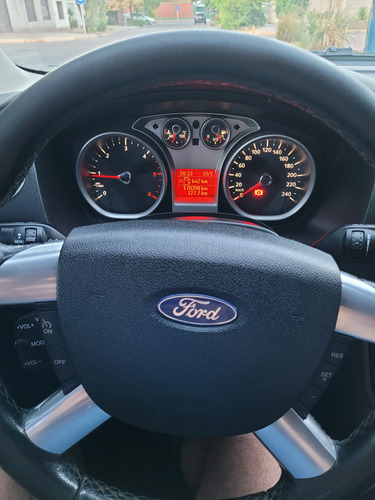 Ford Focus 2 1.8 Exe Sedan Tdci Ghia