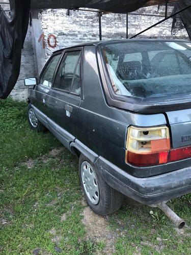 Imagen 10 de 12 de Renault R11 1991 1.4 Ts