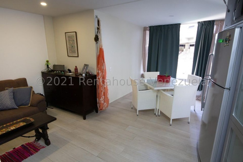 Imagen 3 de 10 de Maritza Visla 0424.150.23.03 Lomas De Las Mercedes Mls-22-8855