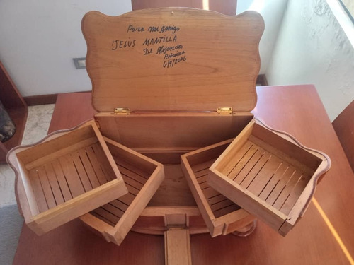 Imagen 2 de 5 de Humidor Para Tabacos Vega Robaina