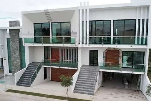 Casas De 300 Mil Pesos En Guadalajara Jalisco en Inmuebles | Metros Cúbicos