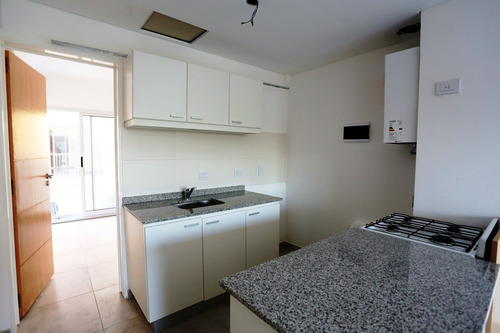 Imagen 3 de 7 de Departamento En Venta En Morón