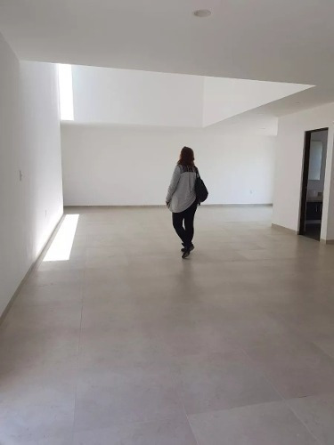 Imagen 6 de 14 de Preciosa Residencia En Renta - Villas Del Mesón, Una Planta