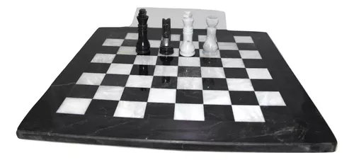 Jogo de xadrez em marmore com pedras turquesa e brancas, tabuleiro e 16  pedras de cada jogo. Medida