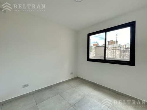 9 De Julio 3800. Dúplex En Condominio Residencial. Terraza Exclusiva.