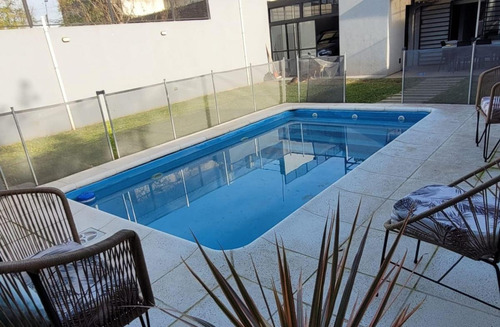 Venta Casa Minimalista 4 Ambientes Con Piscina