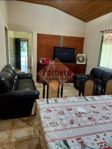 Imagem 7 de 30 de Chácara Em Igaratá, 3 Dormitórios, 10 Vagas, 6.000,00 M², R$750.000,00 - 1075