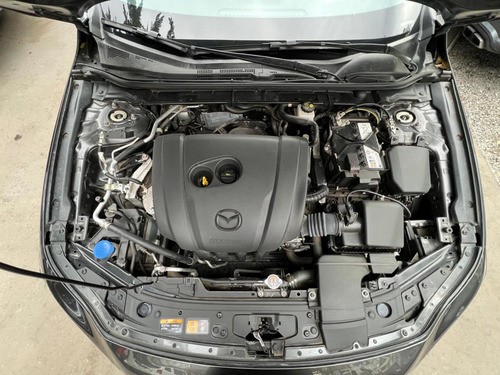 Mazda 3 Sport 2025