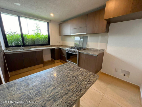 Condominio Inspira Zibata Casa Ubicada En Esquina De 223 M2 Con 3 Recamaras Y Con Cuarto De Servicio Qh745*25