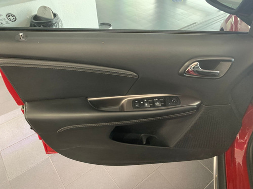 Imagen 9 de 13 de Dodge Journey 2018 2.4 Sport Piel 7 Pasajeros At