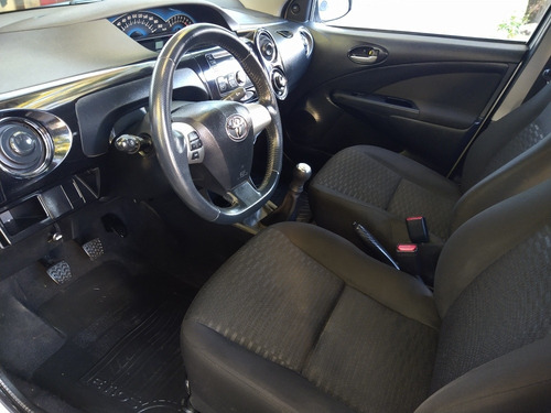 Toyota Etios 1.5 Sedan Xls 2014