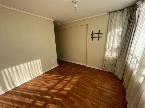 Vende Departamento Amplio
