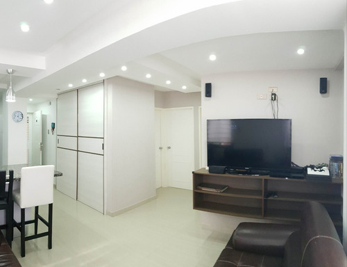 Imagen 2 de 13 de Lujoso Y Cómodo Apartamento. 04127800070. Cod Mls 23-5286
