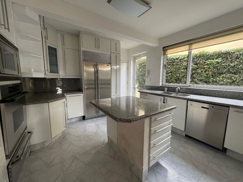 Venta O Renta Casa En Sierra Fría, Lomas De Chapultepec