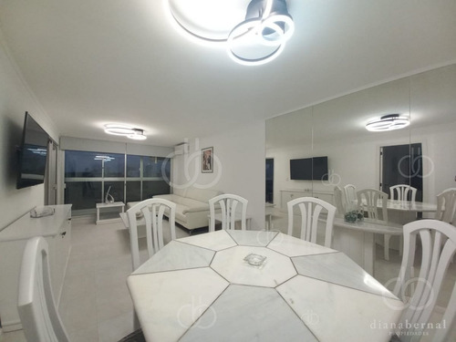 Imagen 3 de 27 de Vende Apartamento De 2 Dormitorios Y Medio En Chiverta, Reciclado Completo. Punta Del Este