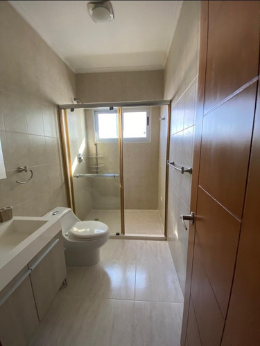 Imagen 5 de 15 de Alquiler De Apartamento En *ph Waters On The Bay* Apartament