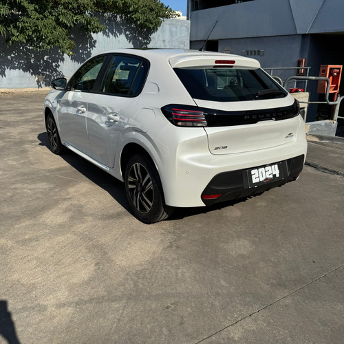 Peugeot 208 Allure pack T 200