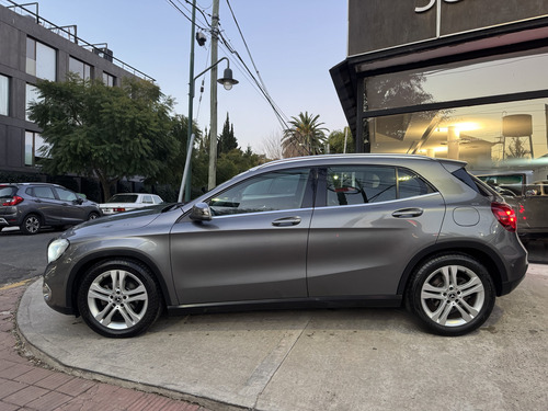 Mercedes-Benz Clase GLA 1.6 Gla200 Urban 156cv