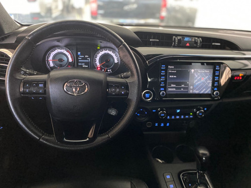 Toyota Hilux 2.8 SRX 4X4 CD 16V DIESEL 4P AUTOMÁTICO