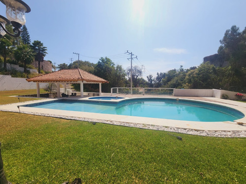 Conjunto Paraíso Que Consta De 2 Casas De 4 Habitaciones Cada Una Con Alberca, Jacuzzi, Enorme Jardín, Palapa Y Vistas Panorámicas En Fracc Rancho San Diego Ixtapan De La Sal Edomex