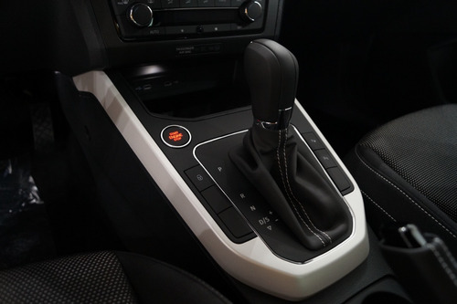 Imagen 13 de 15 de Seat Arona Xcellence Automática Negra 2021