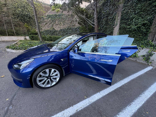Tesla Model 3 Color Azul, Full Autonomy