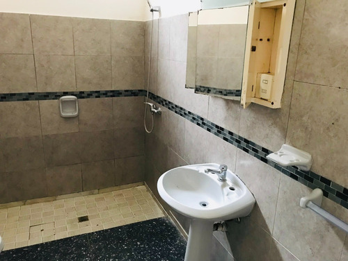 Imagen 5 de 12 de Venta Casa En Pleno Centro De San José, Excelente Terreno