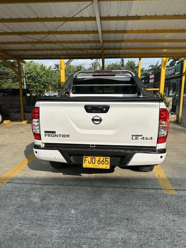 Nissan Frontier 2.5 Le