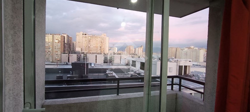 Departamento En Venta De 2 Dorm.2 Baños En Santiago